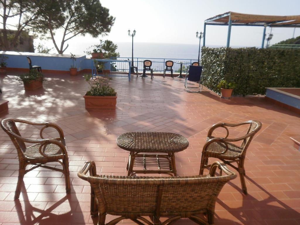 Sogni Nel Blu Aparthotel Isola di Ustica Eksteriør bilde