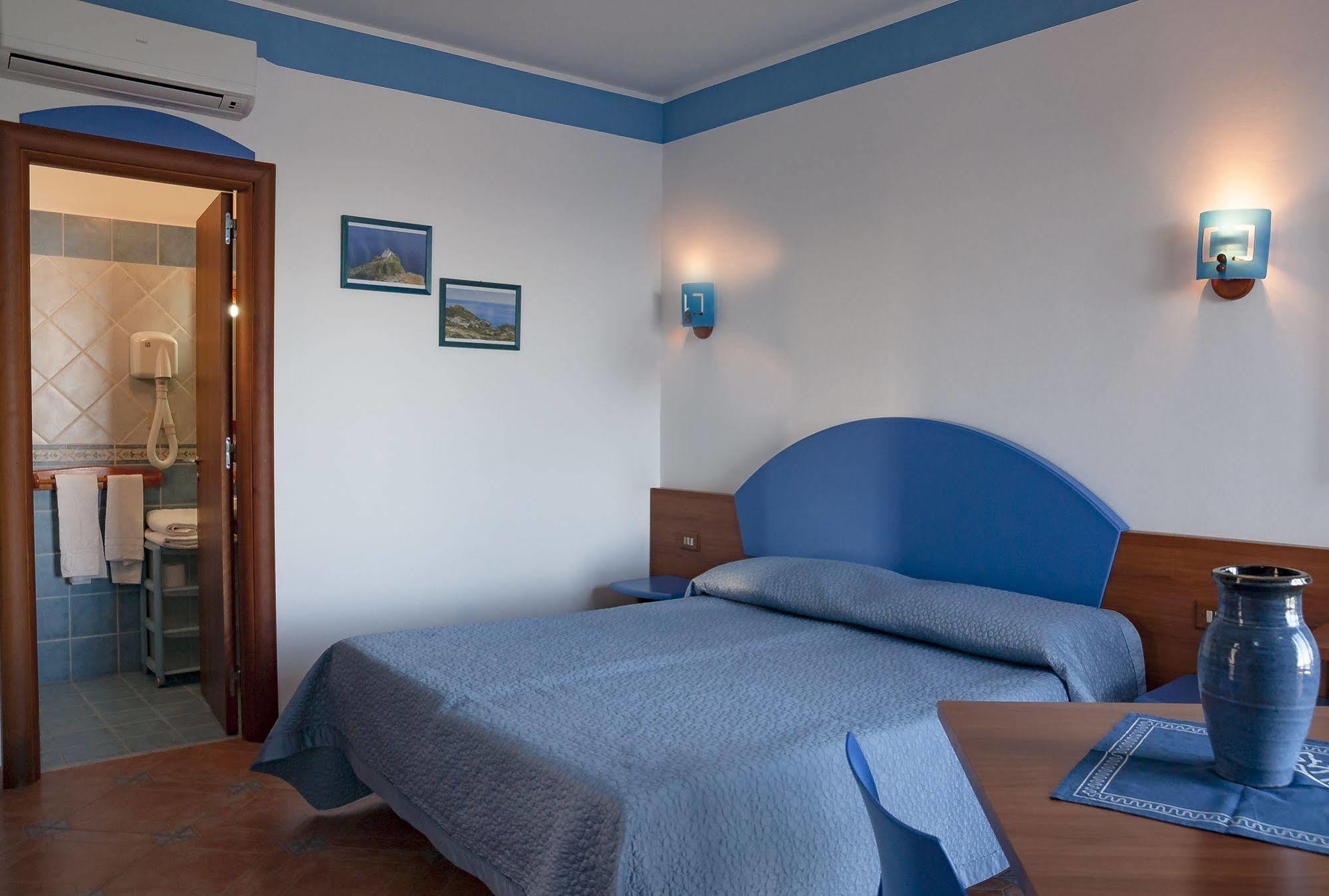 Sogni Nel Blu Aparthotel Isola di Ustica Eksteriør bilde